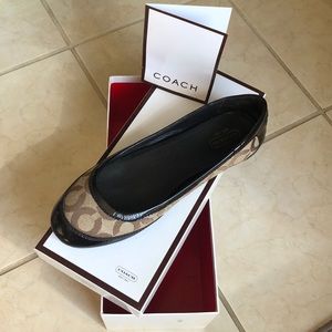 Coach flats